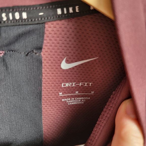 Nike Dri-FIT Run Division Women's Long-Sleeve Running Top - Picture 10 of 13